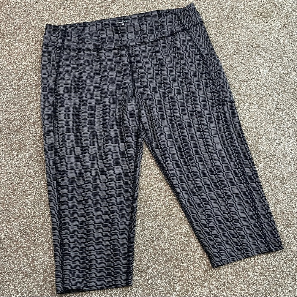 Garnet Hill size XL capri length leggings